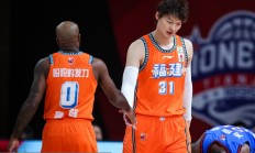 米兰APP下载-深圳队碾压勇士，王哲林高光表现的简单介绍