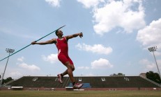 米兰APP下载-双城记，英超争冠硝烟起，步行者跨洋斩山西—体育世界的平行战场