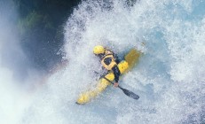 米兰体育入口-绝杀之夜与黄鸭统治，东南亚德比背后的战术革命