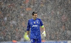 米兰-马克西稳定输出不掉线，浙江队强压雷霆，诠释现代篮球的持久战哲学