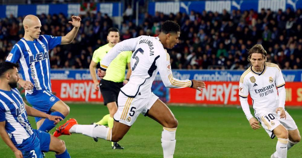 阿拉维斯中锋刷新进球纪录，备受瞩目