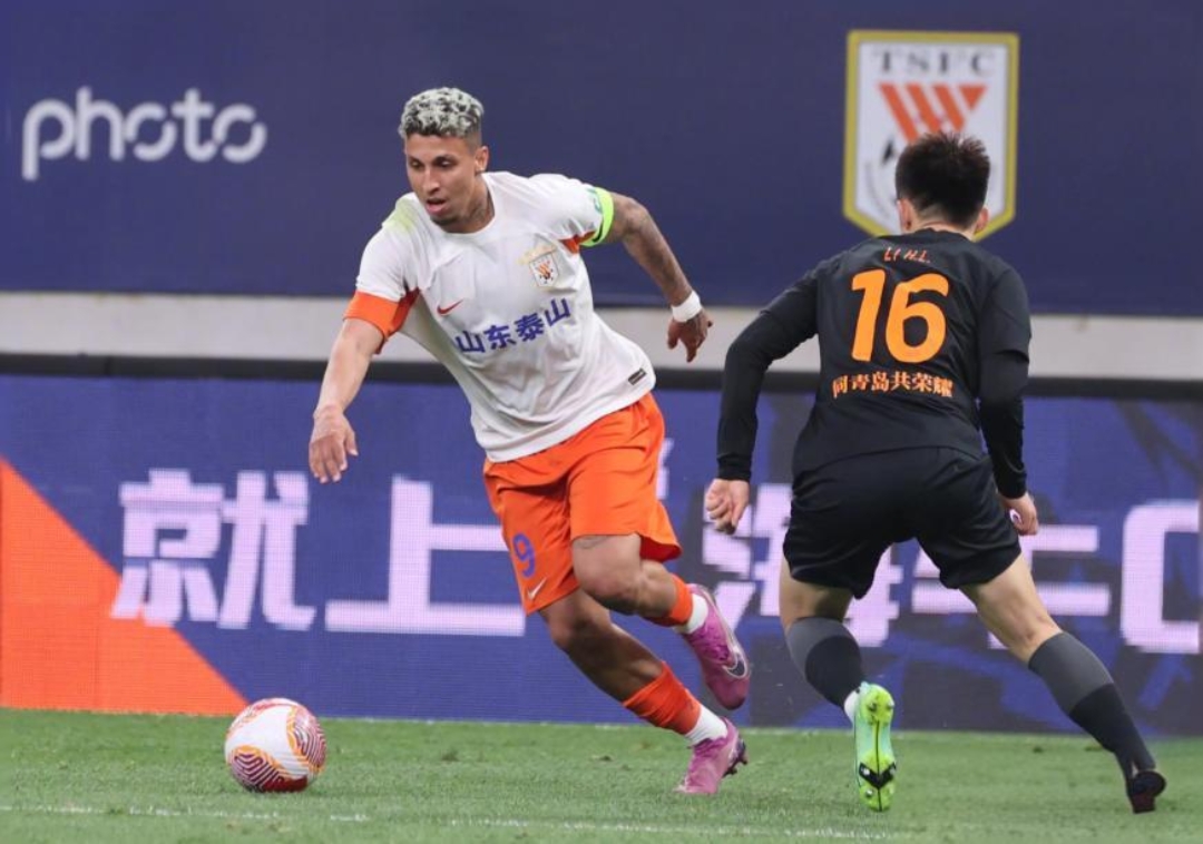 山东泰山完胜河南建业,取得四连胜的简单介绍 山东泰山完胜河南建业,取得四连胜的简单介绍